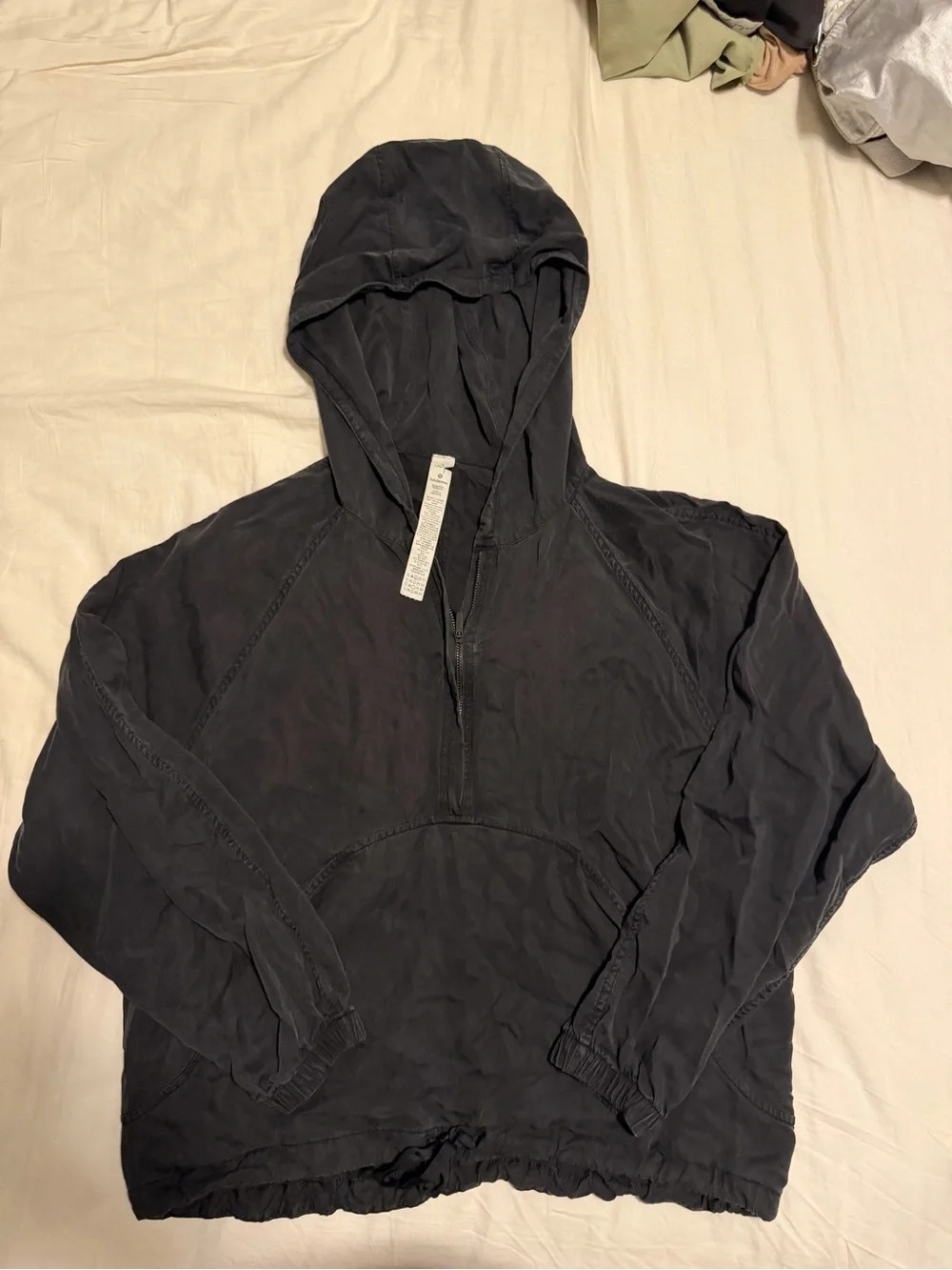 lululemon athletica Women’s Black Half-Zip Hooded Pullover